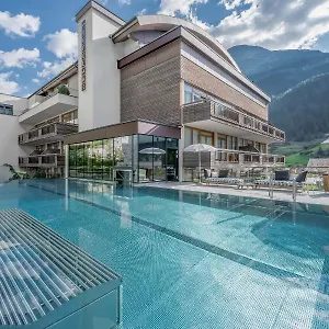 Bergland Design- Und Wellnesshotel Szálloda