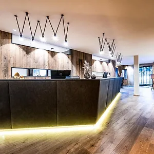 Hotel Alpina - Adults Only, Sölden